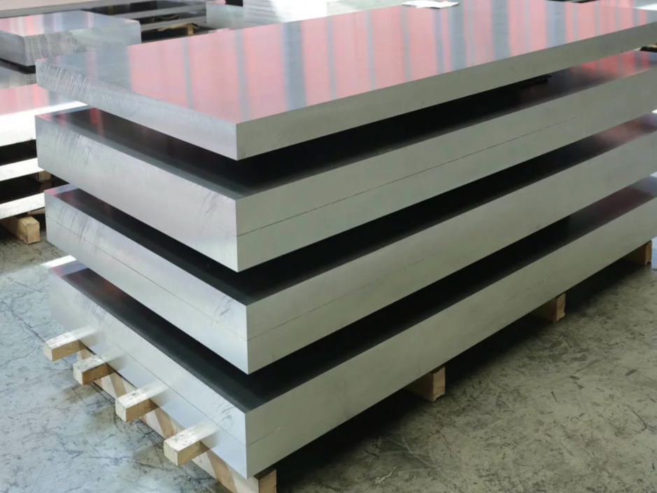 Кованая алюминиевая плита 700 мм 2014