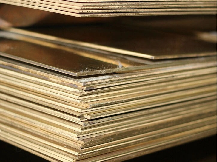 Латунный лист 19 мм 550 мм 3000 мм Л90 ГОСТ 2208-2007